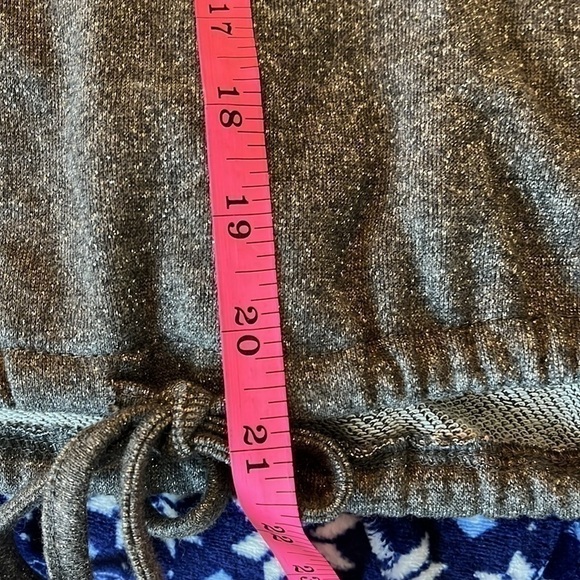 Rachel Roy Women’s Gray Sparkle Top Size Large NWT - Picture 7 of 7